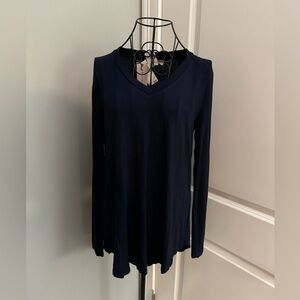 NWT Philosophy V Neck Long Sleeve Tee in Navy Size Small